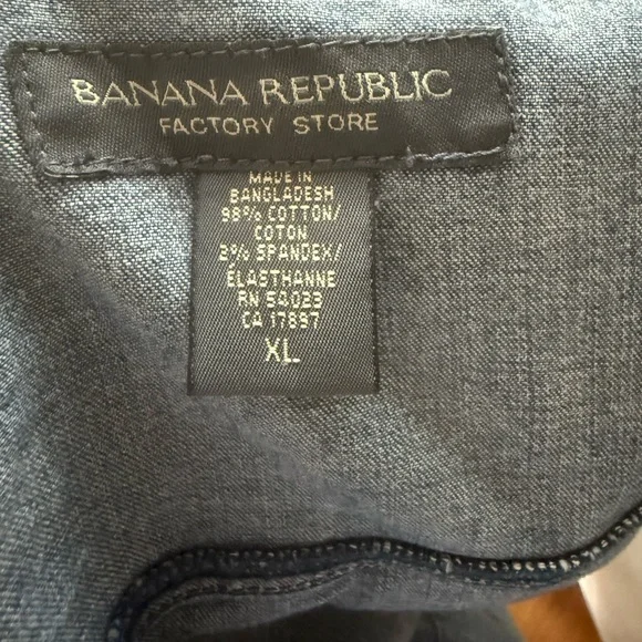 Banana Republic Denim Jacket - Picture 3 of 8